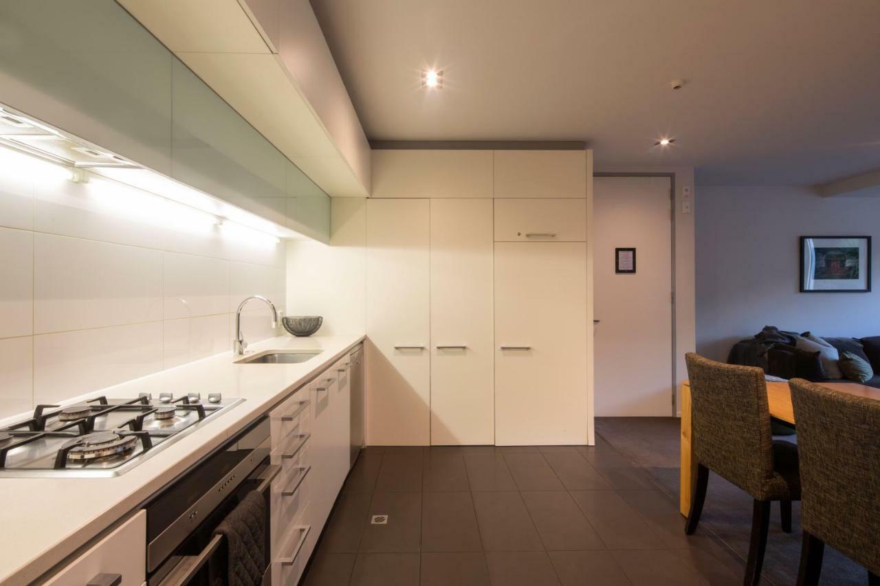 Kent Street Apartments - Element Escapes Квинстаун Экстерьер фото